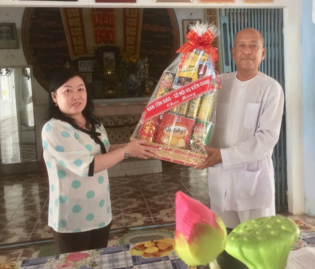 Religious Committee in Kien Giang extends congratulations to Caodai followers 