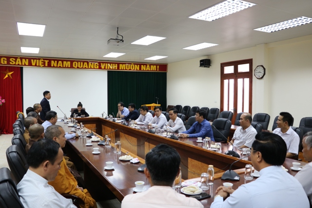 Government religious committee leader receives religious delegation from Dak Nong