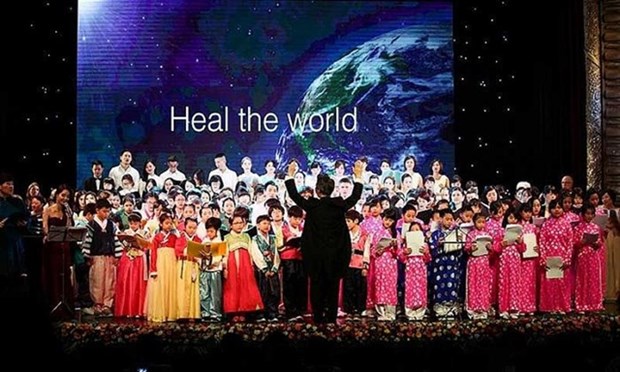 Hundreds of artists to perform at charity concert in Hanoi