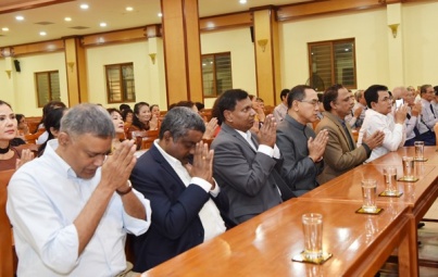 Sri Lanka's leading Venerable talks about value of Buddhist teachings in modern life in Hanoi