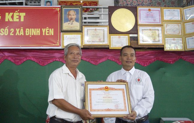 Charity house building group of Hoa Hao Buddhist church in Dong Thap reviews one-year operation