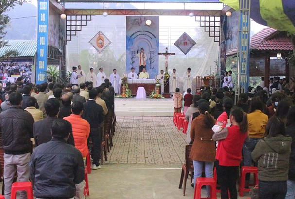 Catholic community in Nghe An celebrates Saint Francis Xavier’s Day