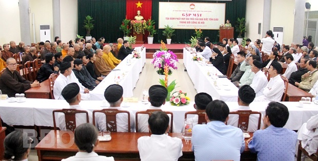 VFF in Binh Dinh holds meeting on religious ethics & social life