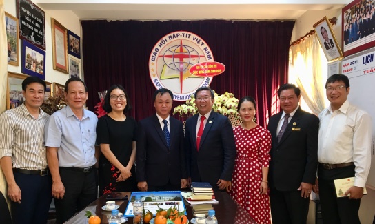 Government religious committee extends Christmas celebrations to Protestant churches in Vietnam South