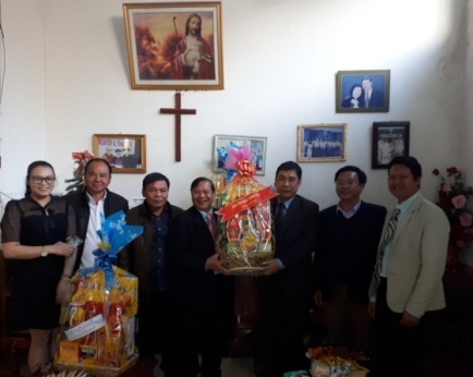 Government religious committee extends Christmas greetings to local Protestants in Kon Tum