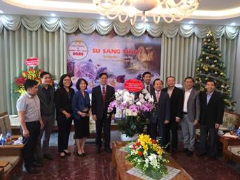 Government religious committee extend Christmas greetings to Christian Churches in Hanoi