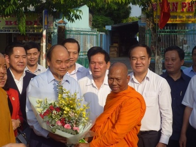 State officials pay pre-Tet visits to Buddhist dignitaries