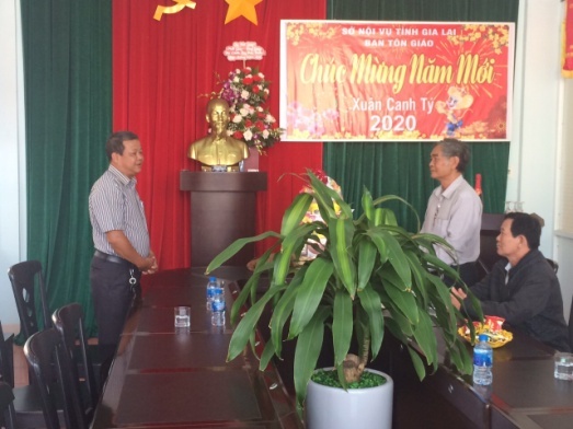 Religious organizations of Gia Lai and Ha Tinh extends Tet greetings to local authorities