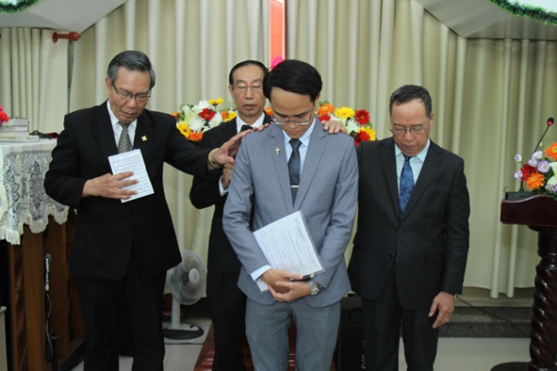 Evangelical Churches in Da Nang, Hau Giang appoint superintendents