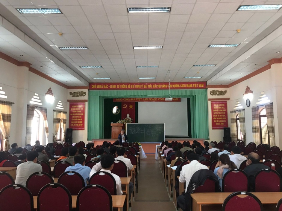 Religious affairs training for key cadres in Lam Dong