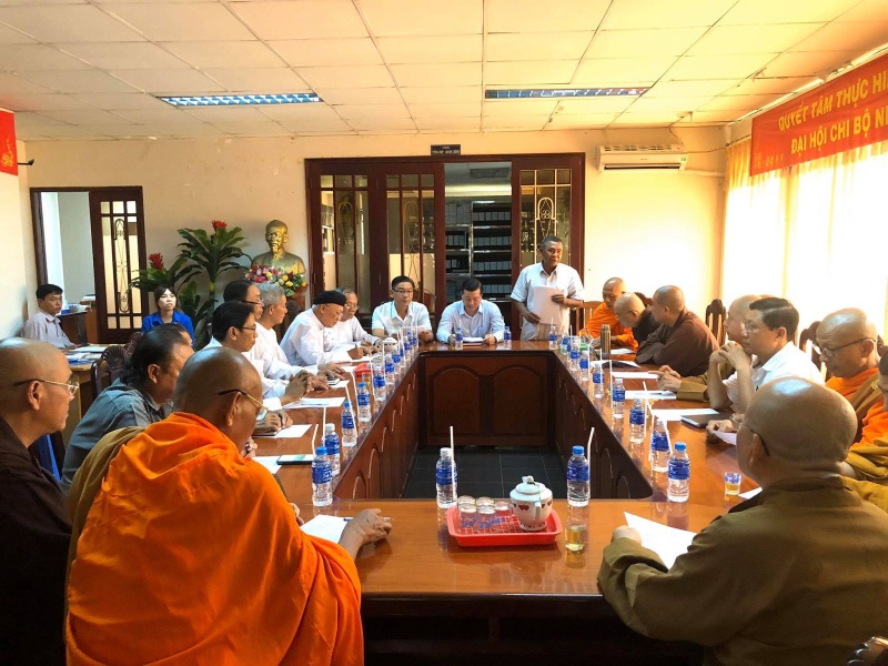 Religious affairs committee in Kien Giang holds meeting with religious organizations on preventive measures against Covid-19