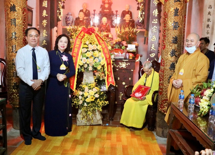 Party, State officials send Vesak congratulation to VBS Supreme Patriarch