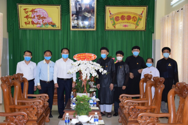 Government religious committee leader extends Vesak greetings to Vietnam Pure-land Buddhist Association 