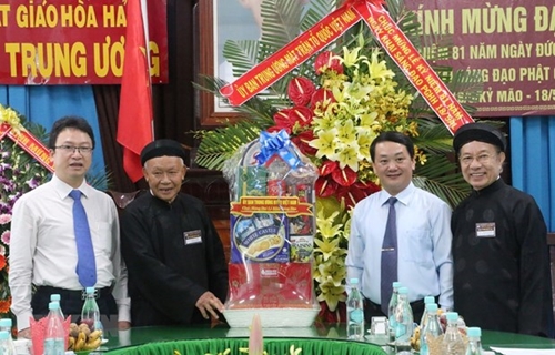 VFF leader congratulates Hoa Hao Buddhism anniversary