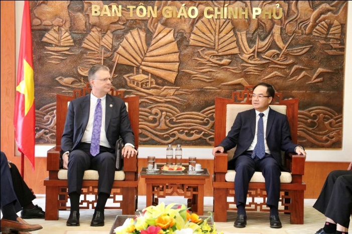 GCRA leader receives U.S. Ambassador to Vietnam 