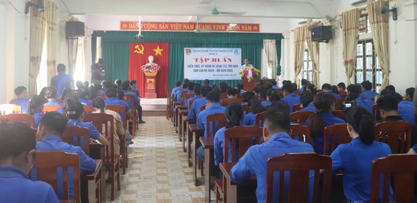 Religious knowledge training for youth held in Nghe An