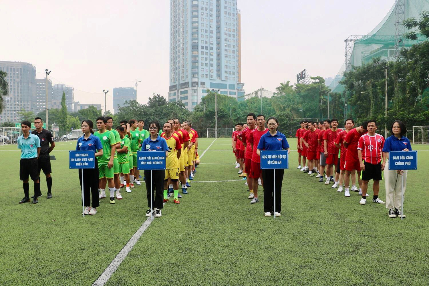 Religious teams join sport exchange celebrating 65 founding anniversary of Government Religious Committee
