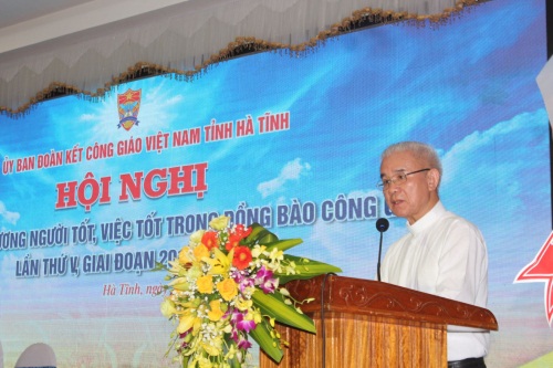 Typical Catholics in Ha Tinh honored for outstanding social contributions