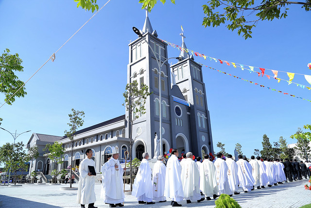  Religious dignitaries in Ba Ria – Vung Tau honored for practical contributions to public security