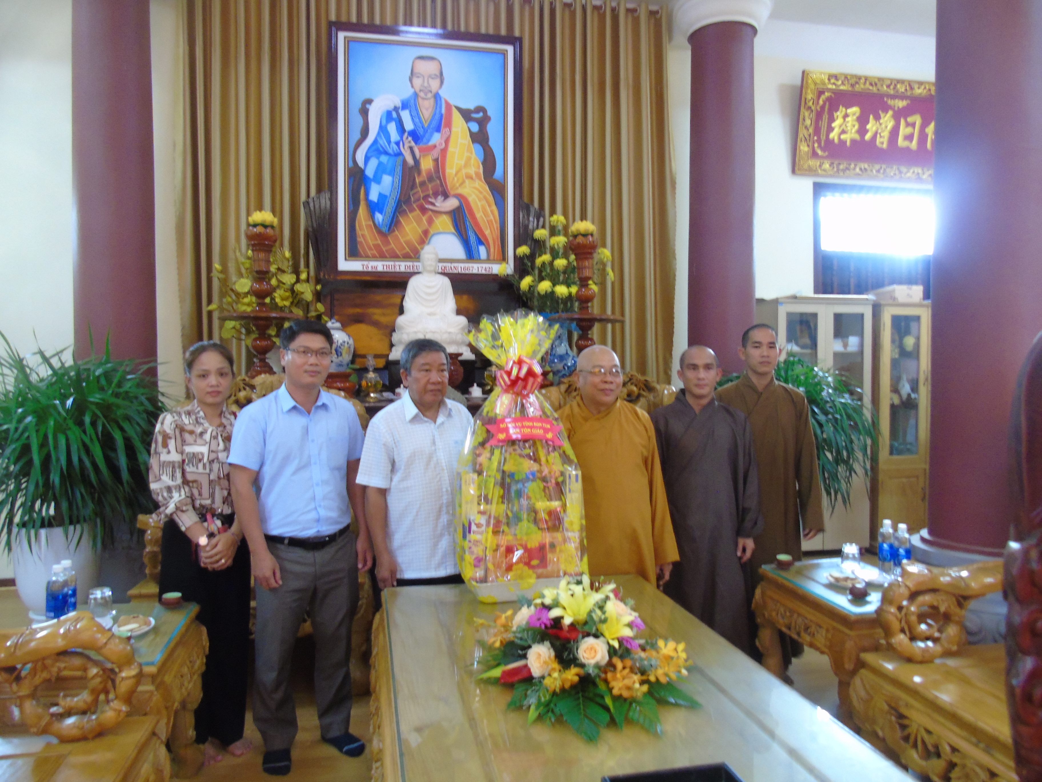 Home affairs department in Kon Tum visits provincial VBS on Vu lan Festival