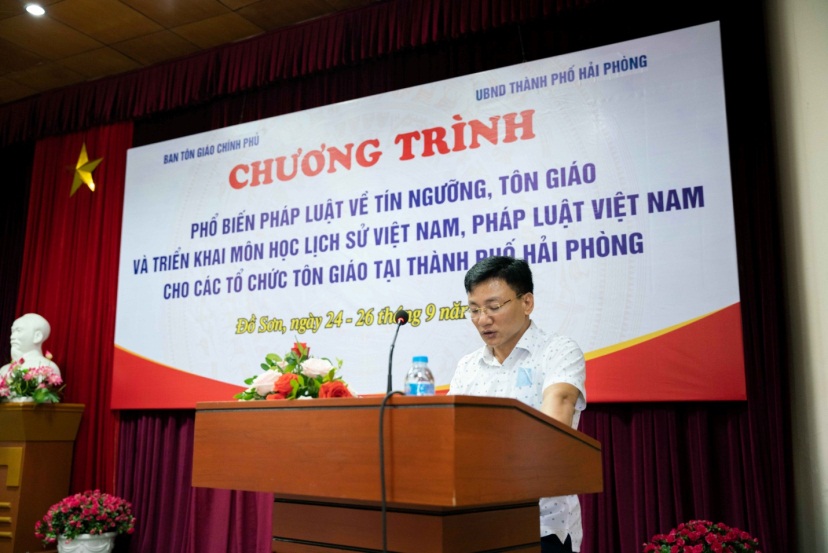 Disseminating laws on religion to key religious in Hai Phong