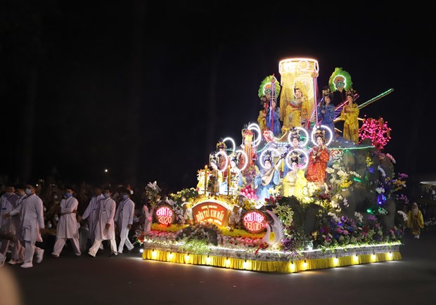 Cao Dai followers celebrate biggest annual festival