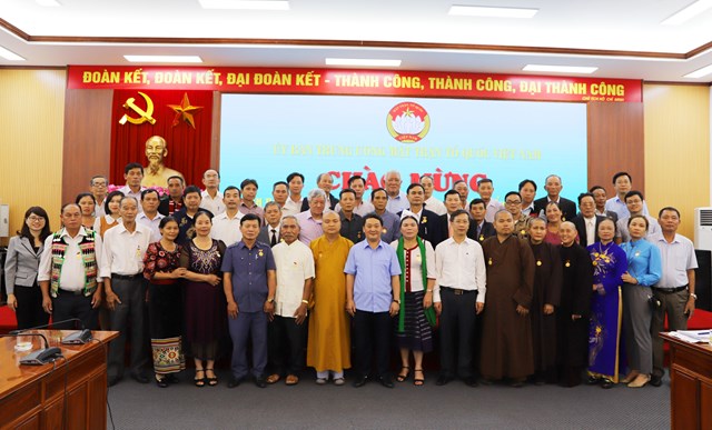   Ethnic and religious delegation from Nghe An visits to VFF central committee  