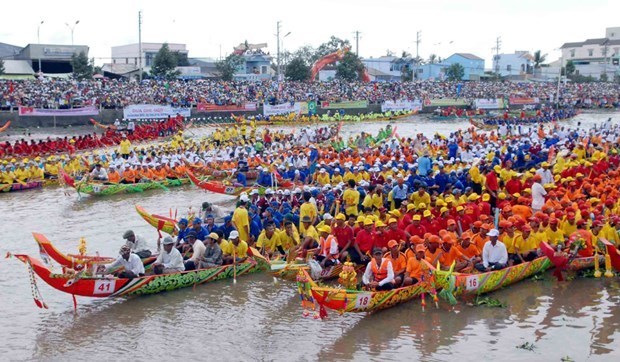 Khmer people’s Ok Om Bok festival opens in Tra Vinh