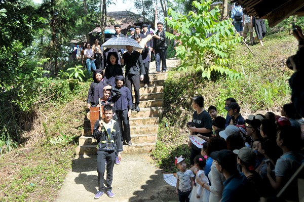 Wedding ritual of the Nung in Lao Cai province