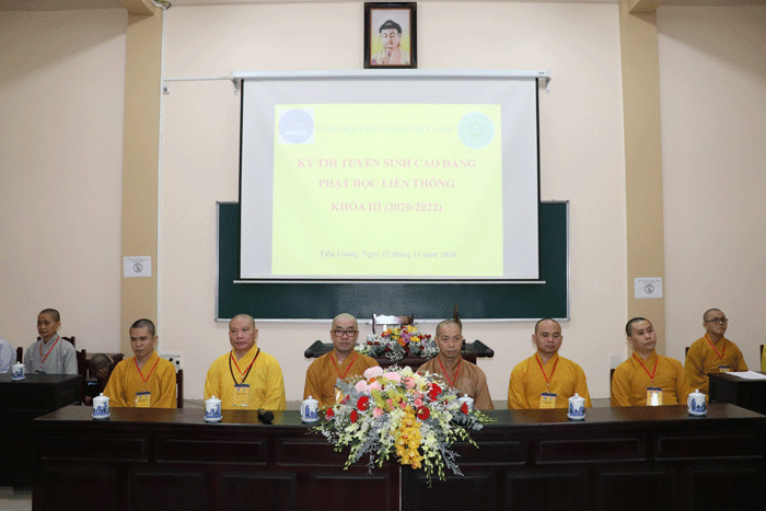 Examination for Buddhist transition course held in Tien Giang