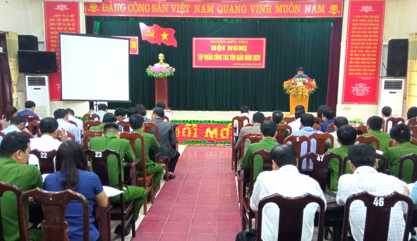 Training on religious affairs held in Ha Tinh