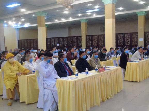 Exchange meeting with local religious dignitaries in Kon Tum