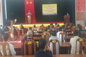 Exchange meeting with local religious dignitaries in Kon Tum province’s Dak Glei 