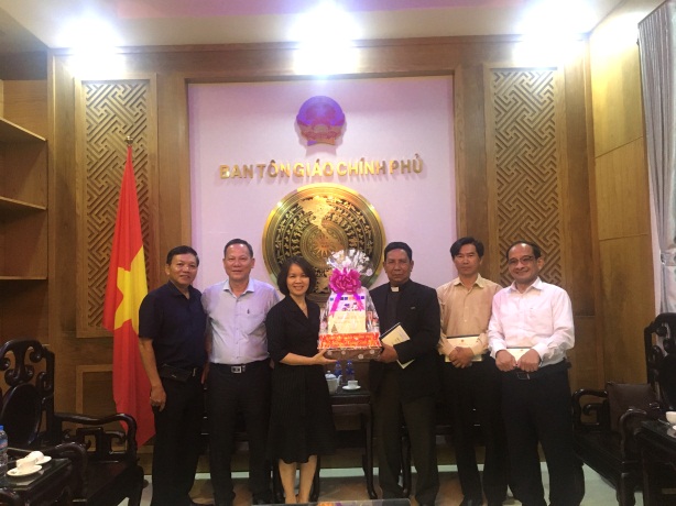 GCRA delegation extends Christmas greetings to Christians in Ho Chi Minh City