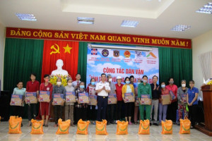  Vietnam coast guards presents supports to religious and ethnic groups in  Vung Tau