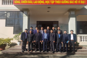 Vietnam Presbyterian Church extends Tet greetings to religious committee in Lam Dong