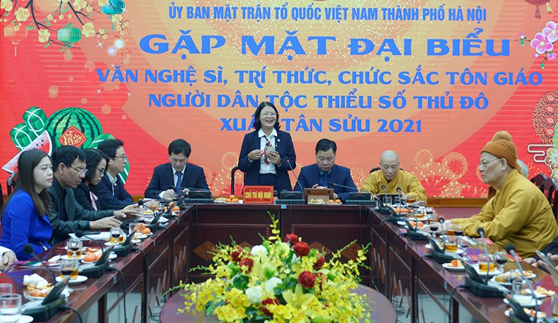 VFF in Hanoi holds exchange meeting with representatives of religious & ethnic communities, artisans and intellectuals