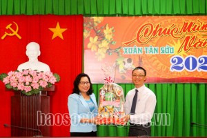 Evangelical Church in Soc Trang extends pre-Tet visit to provincial Party Committee