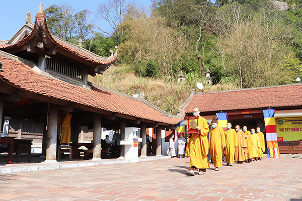 Yen Tu festival takes place with strict anti-coronavirus measures