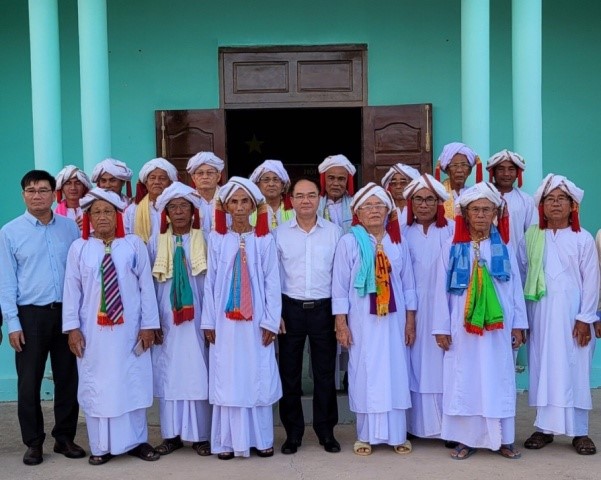 Deputy Minister of Home Affairs pays visits to religious organizations of Cham communities in Ninh Thuan, Binh Thuan