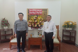 Government Religious Committee official extends Easter visit to My Tho Diocese