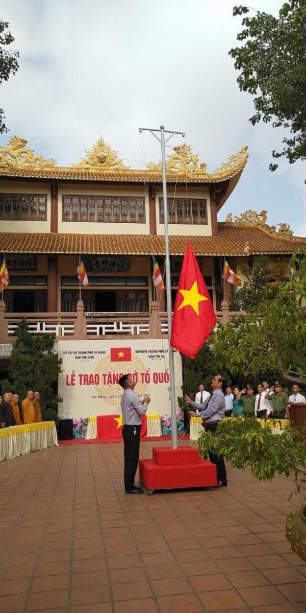 National flag-raising at VBS office in Da Nang