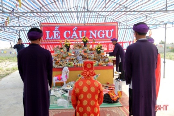 Whale worshipping in coastal village of Ha Tinh