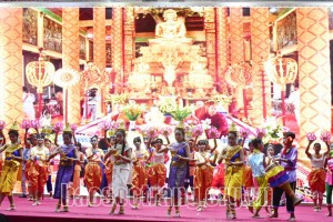 Khmer celebrate Chol Chnam Thmay Festival