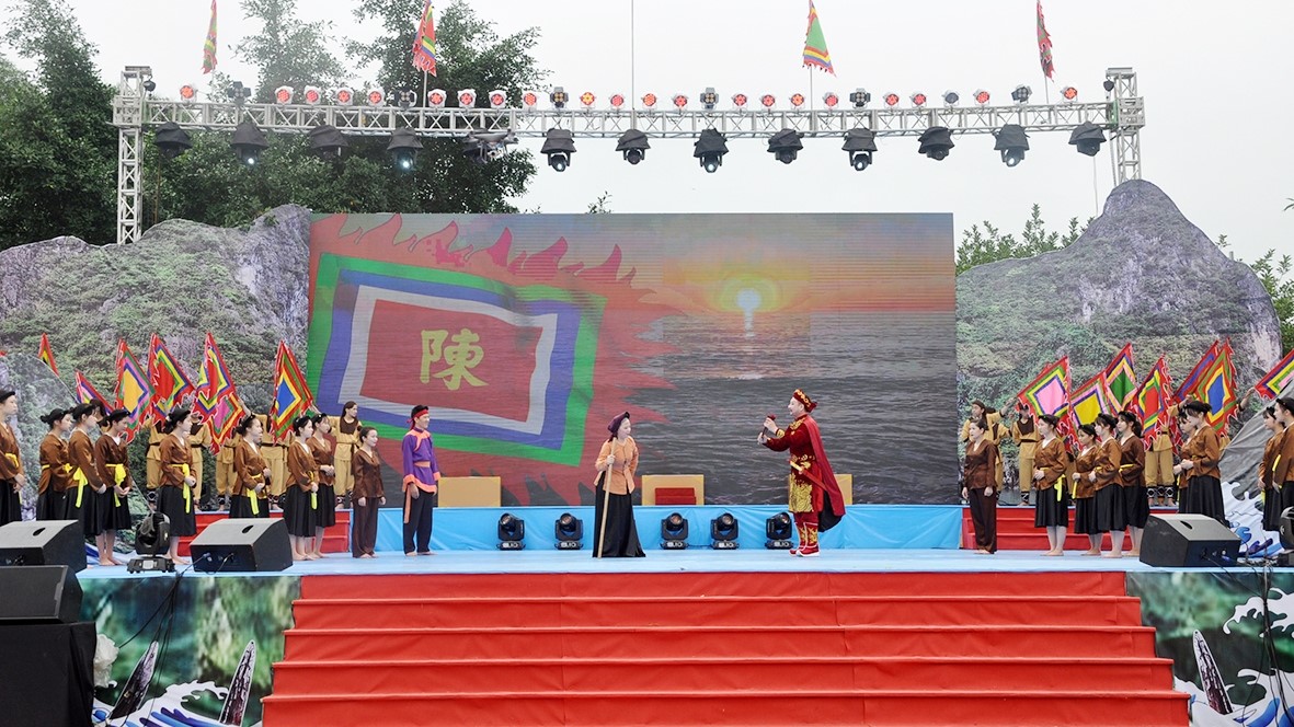 Bach Dang Festival marks historic battles of Vietnamese history