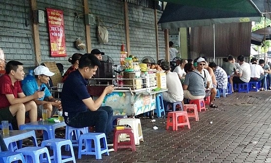 Vietnamese cities close public venues over COVID-19 resurgence