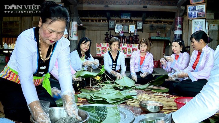 Medicinal Chung cakes, unique dish of the Muong people in Phu Tho