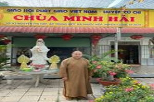 Buddhist monk makes practical contributions to social charities