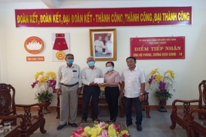 Baha’i community in Ninh Thuan, Khanh Hoa supports to Covid-19 prevention fund