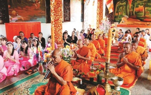 Buddhist robe offering ceremony of Khmer people in the South